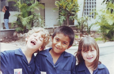 Mattia avec Renan et Viena dans sa dernière année au Honduras 